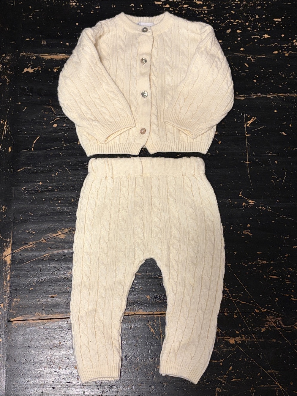 Vintage Alfazema Cable-Knit Baby Set